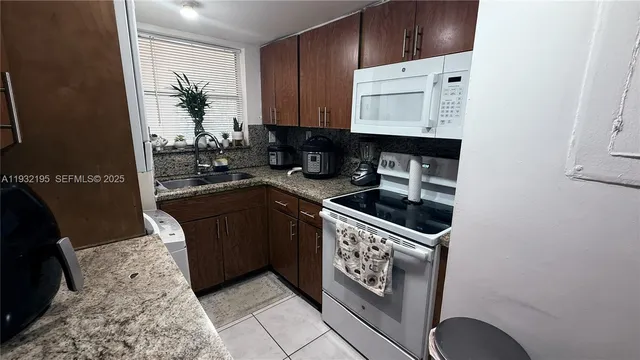 $1,950 | 8860 Fontainebleau Boulevard, Unit 103, Miami, FL 33172