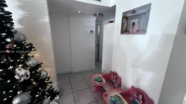 $1,950 | 8860 Fontainebleau Boulevard, Unit 103, Miami, FL 33172