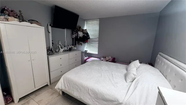 $1,950 | 8860 Fontainebleau Boulevard, Unit 103, Miami, FL 33172