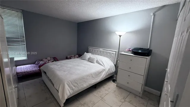 $1,950 | 8860 Fontainebleau Boulevard, Unit 103, Miami, FL 33172