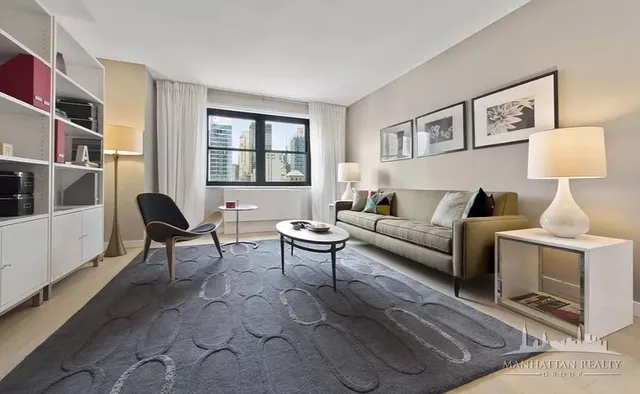 $5,650 | 222 East 39th Street, Unit 9B | Murray Hill