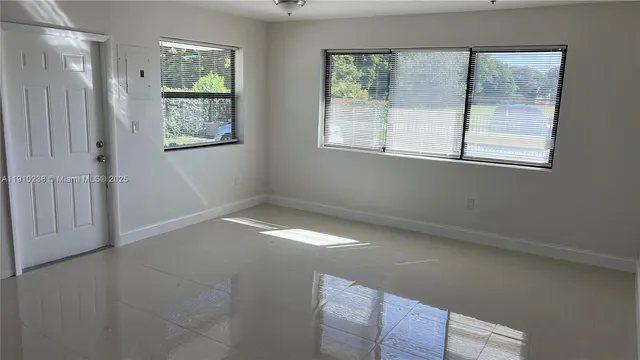 $1,700 | 465 Northeast 139th Street, Unit 461, North Miami, FL 33161