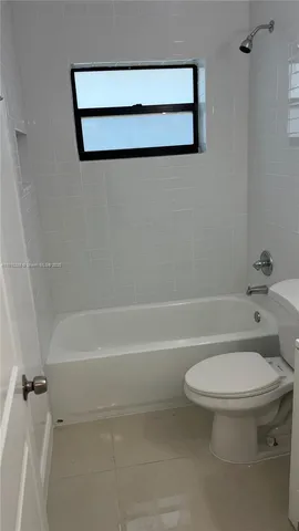 $1,700 | 465 Northeast 139th Street, Unit 461, North Miami, FL 33161