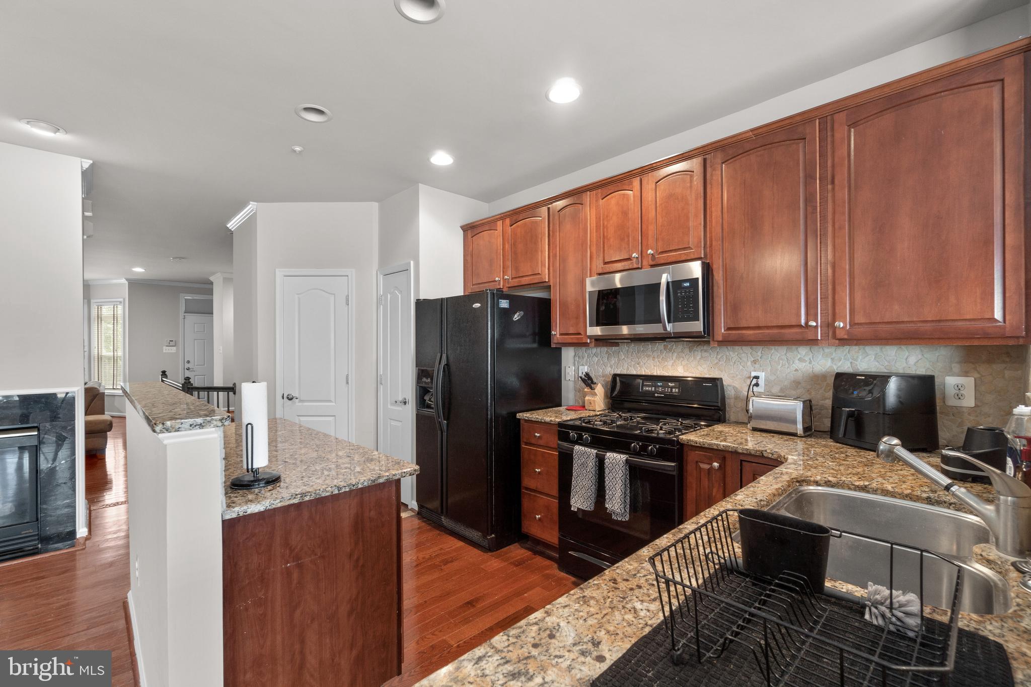 10254 Rutland Round Road, Unit 15 Columbia, MD 21044 - Photo 13 of 52 Kitchen