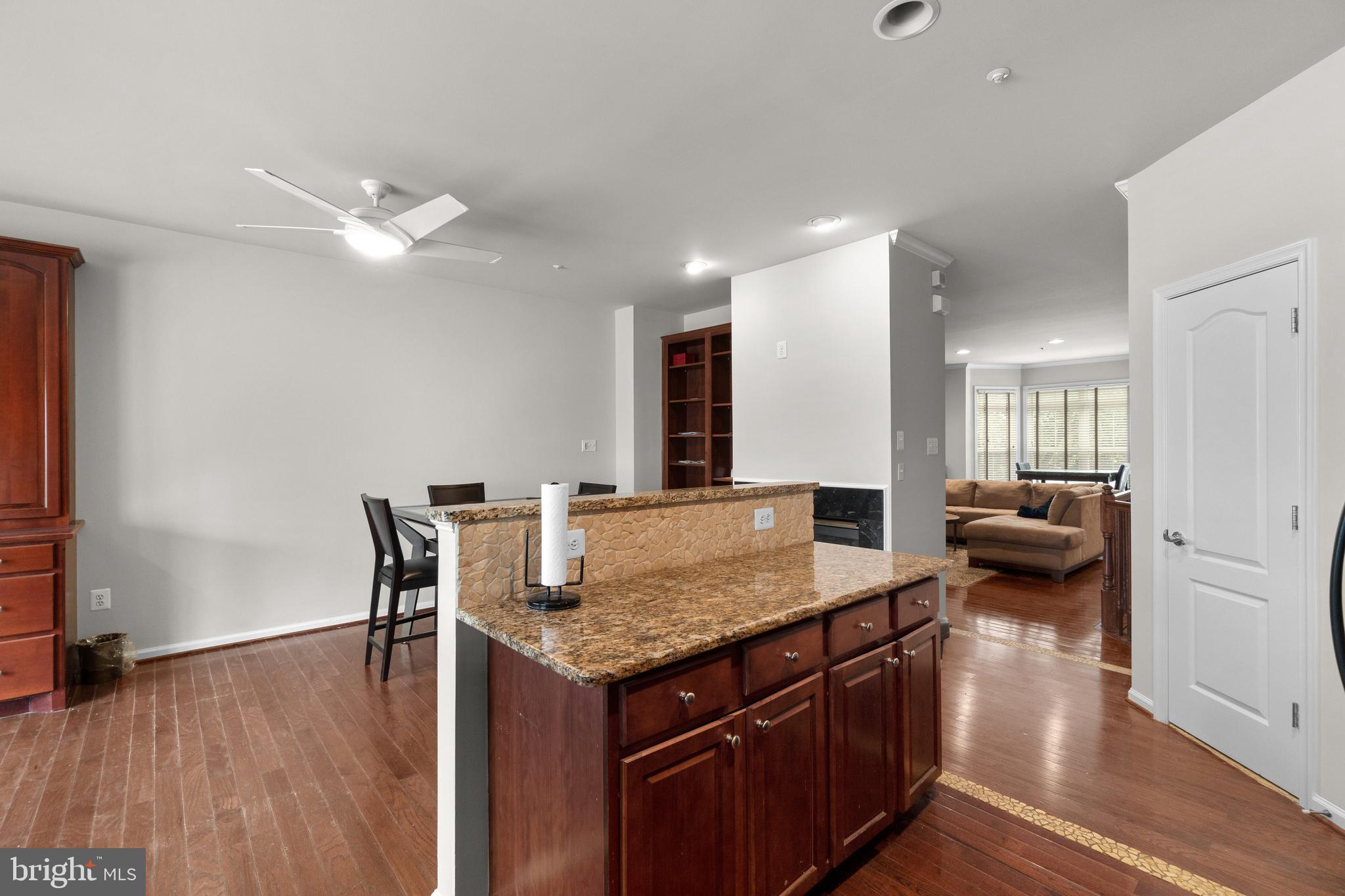 10254 Rutland Round Road, Unit 15 Columbia, MD 21044 - Photo 14 of 52 Kitchen