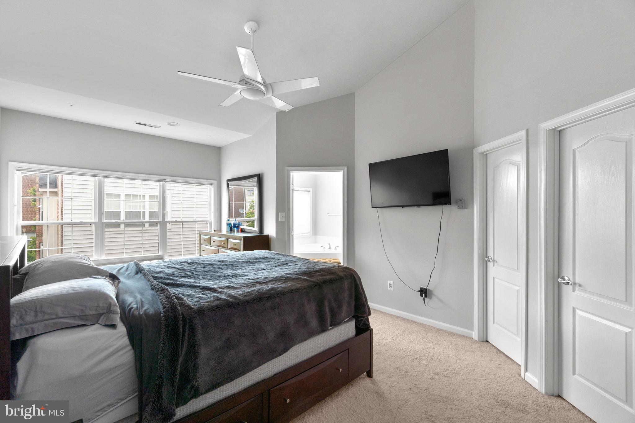 10254 Rutland Round Road, Unit 15 Columbia, MD 21044 - Photo 20 of 52 Primary Bedroom