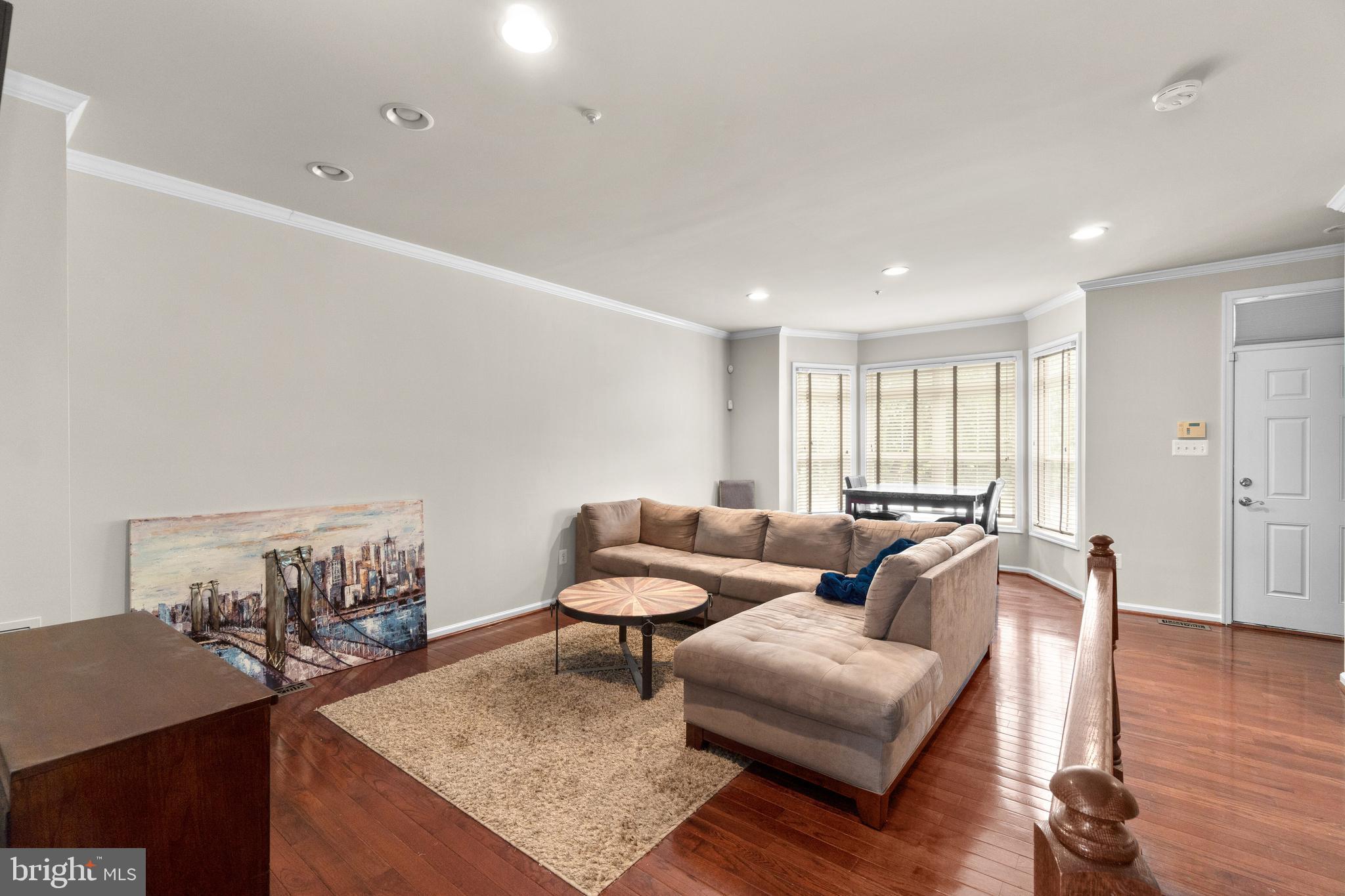 10254 Rutland Round Road, Unit 15 Columbia, MD 21044 - Photo 6 of 52 Living Room