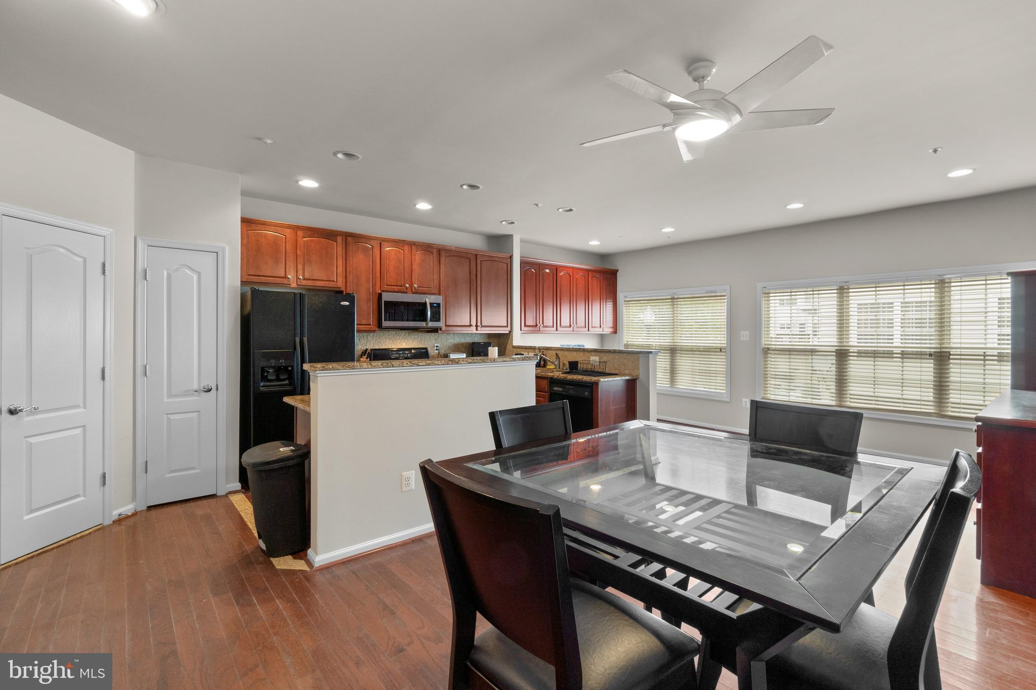 10254 Rutland Round Road, Unit 15 Columbia, MD 21044 - Photo 10 of 52 Dining Area/Kitchen