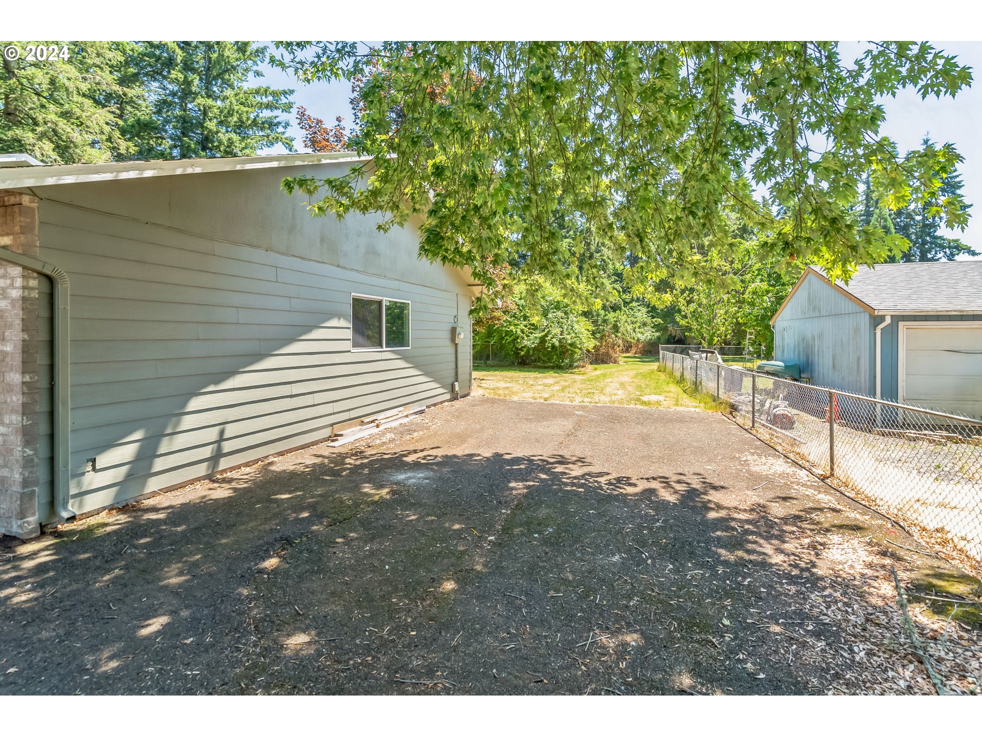 14200 South Caufield Road Oregon City, OR 97045 - Photo 33 of 35 RV Parking