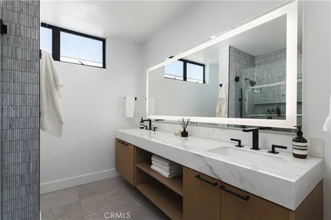 $3,200,000 | 716 1/2 Orchid Avenue, Corona del Mar, CA 92625