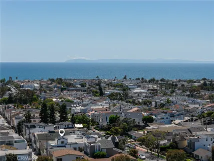 $3,200,000 | 716 1/2 Orchid Avenue, Corona del Mar, CA 92625