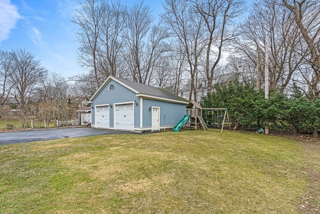 34 Glen Road Winchester, MA 01890 - Photo 6 of 40