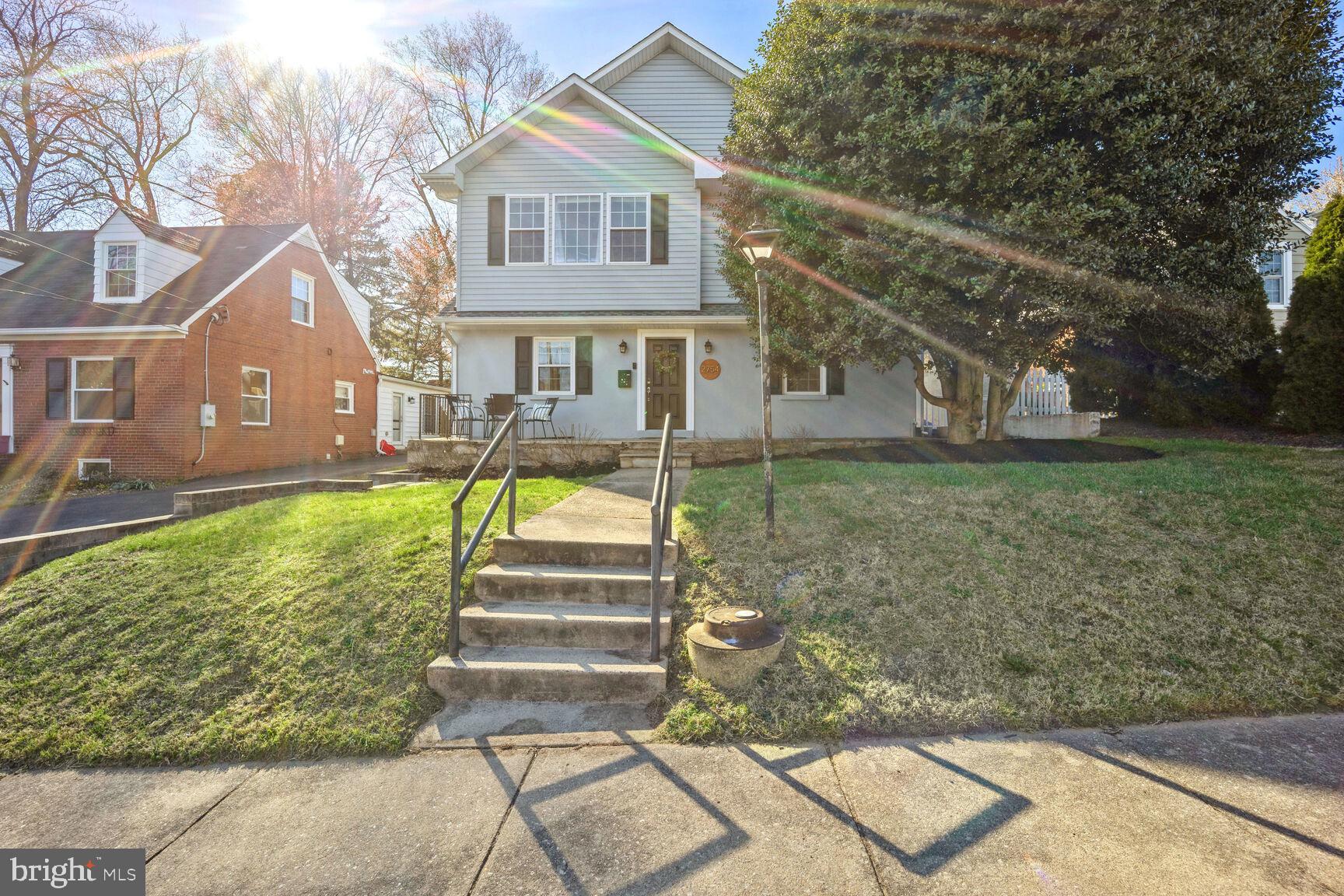 2754 West George Mason Road Falls Church, VA 22042 - Photo 3 of 33 Front steps