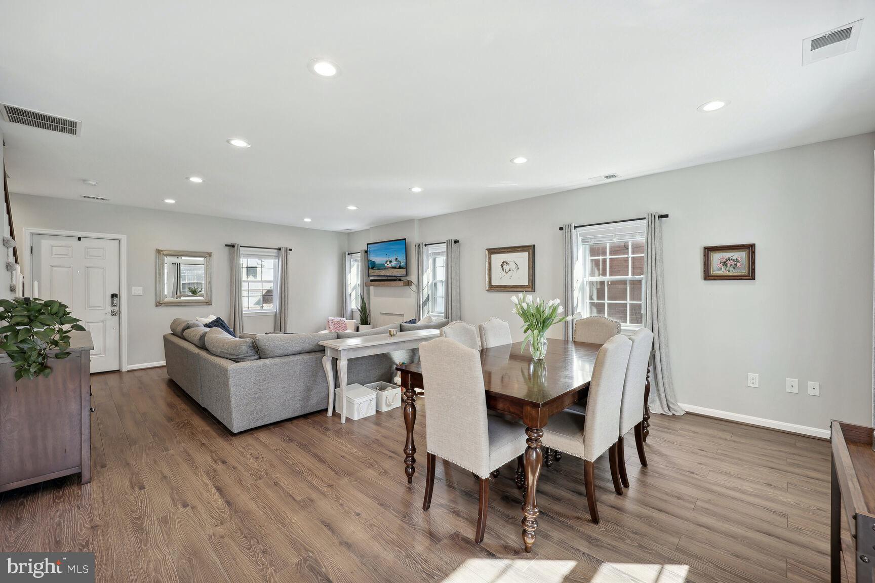 2754 West George Mason Road Falls Church, VA 22042 - Photo 6 of 33 Open concept, living room & dining room