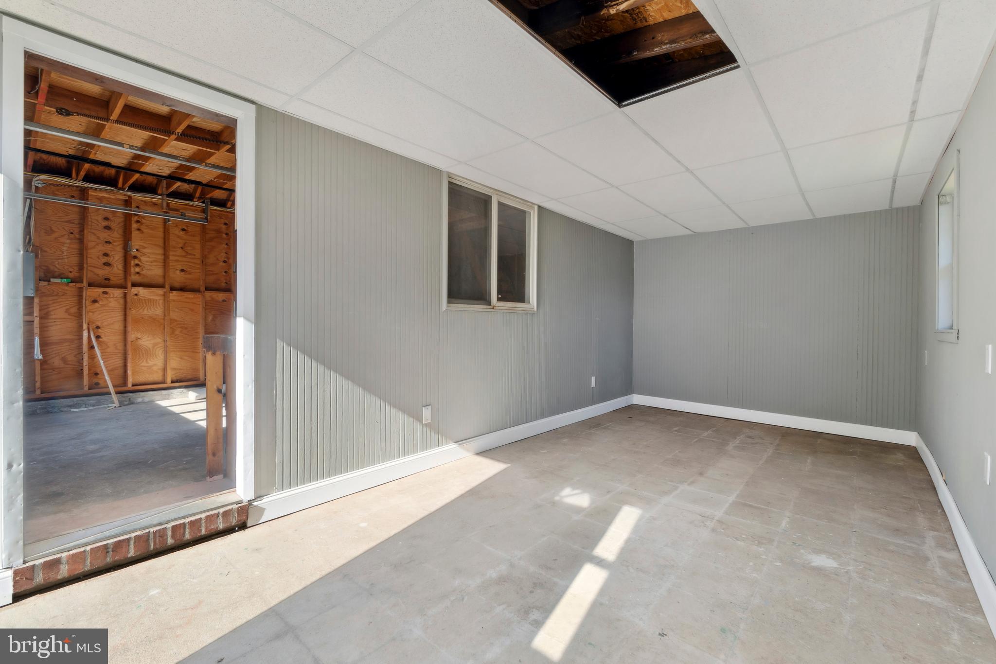 1727 Brookview Road Dundalk, MD 21222 - Photo 43 of 45 Detached garage
