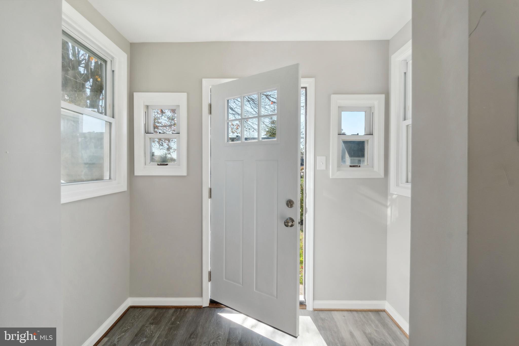 1727 Brookview Road Dundalk, MD 21222 - Photo 6 of 45 Entry