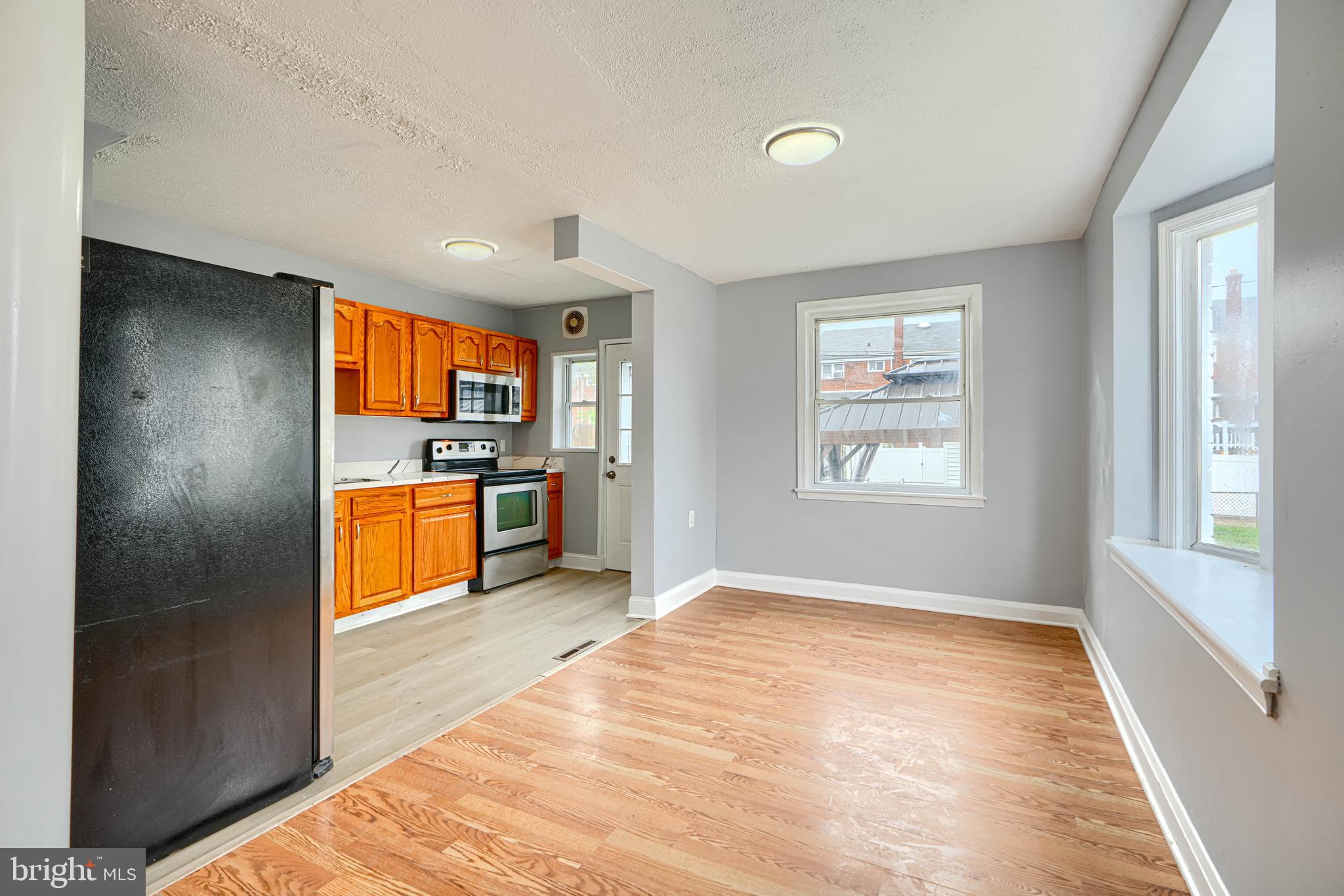 1902 Kelmore Road Baltimore, MD 21222 - Photo 5 of 27 SEPARATE DINING ROOM