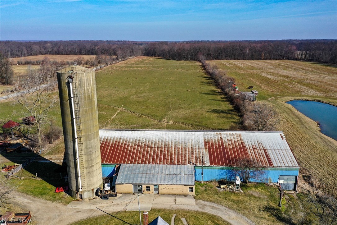 36948 Neff Road Grafton, OH 44044 - Photo 7 of 21 Gallery Image 7