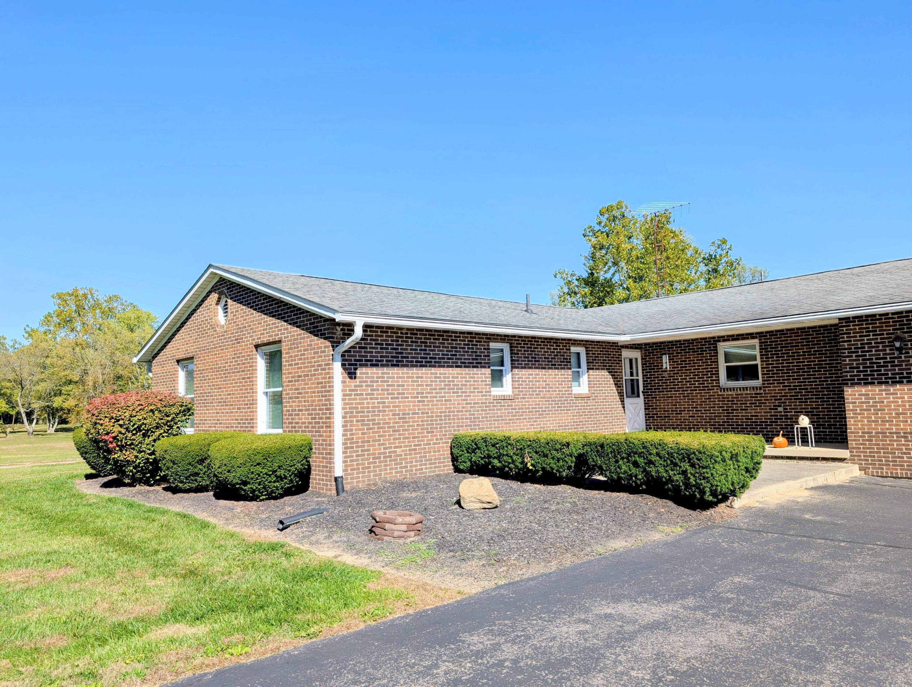 24440 Sisk Road Circleville, OH 43113 - Photo 3 of 38 PXL_20251016_173905786~2