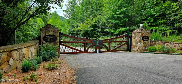 $81,000 | 491 Chetola Trail, Townsend, TN 37882