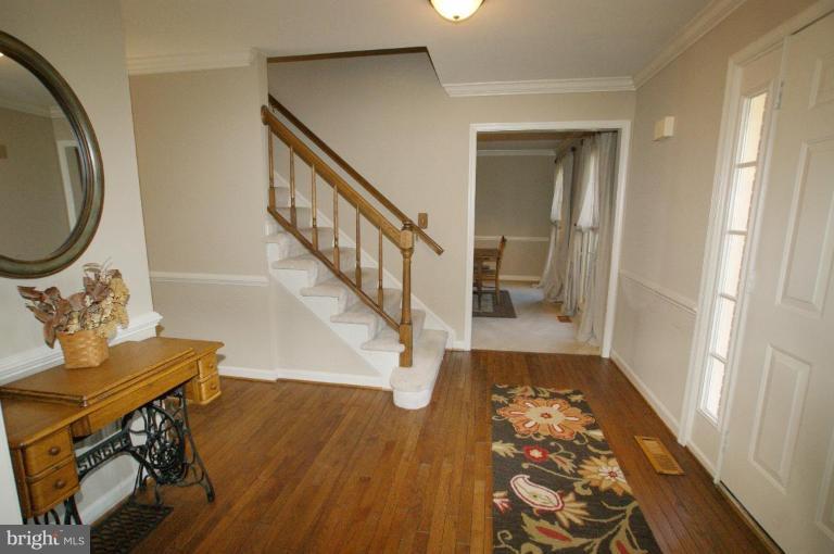 7509 Mullingar Court Springfield, VA 22153 - Photo 19 of 30 Entrance / Foyer