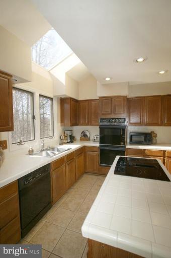 7509 Mullingar Court Springfield, VA 22153 - Photo 26 of 30 Kitchen #2