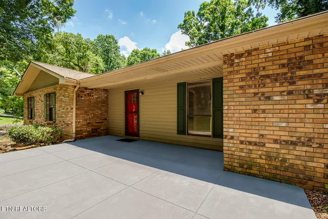 $429,900 | 311 Linwood Drive, Sweetwater, TN 37874