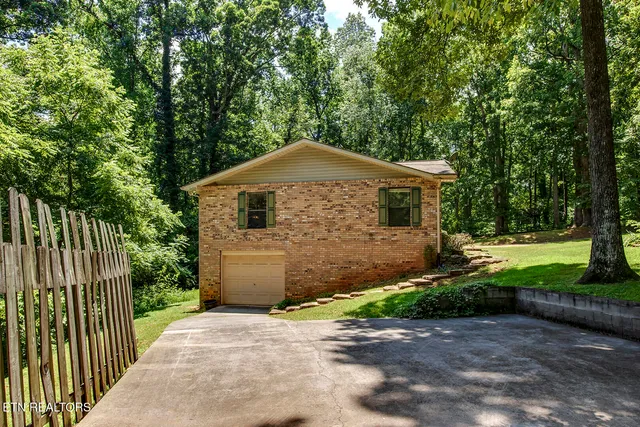 $429,900 | 311 Linwood Drive, Sweetwater, TN 37874