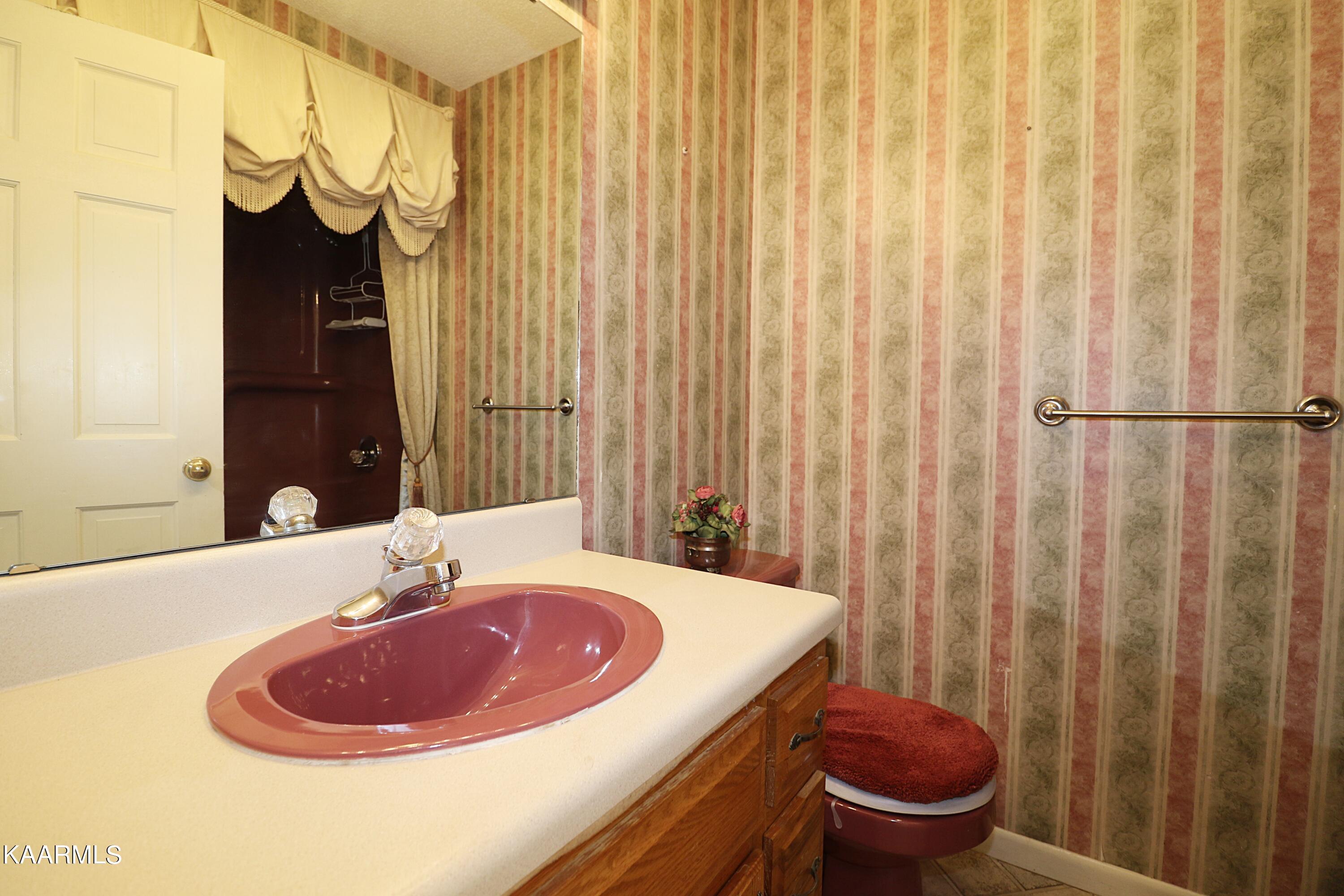 539 Cooper Lake Road Oneida, TN 37841 - Photo 49 of 60 094A9612