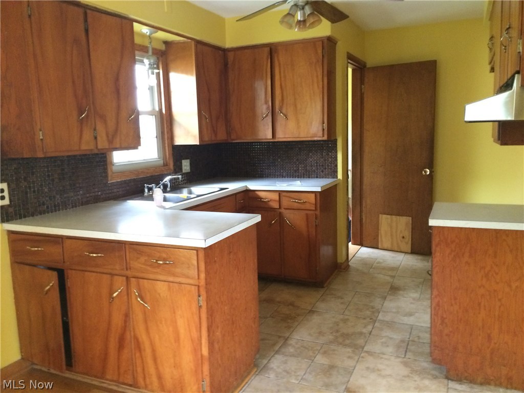 336 Hillman Road Akron, OH 44312 - Photo 4 of 11