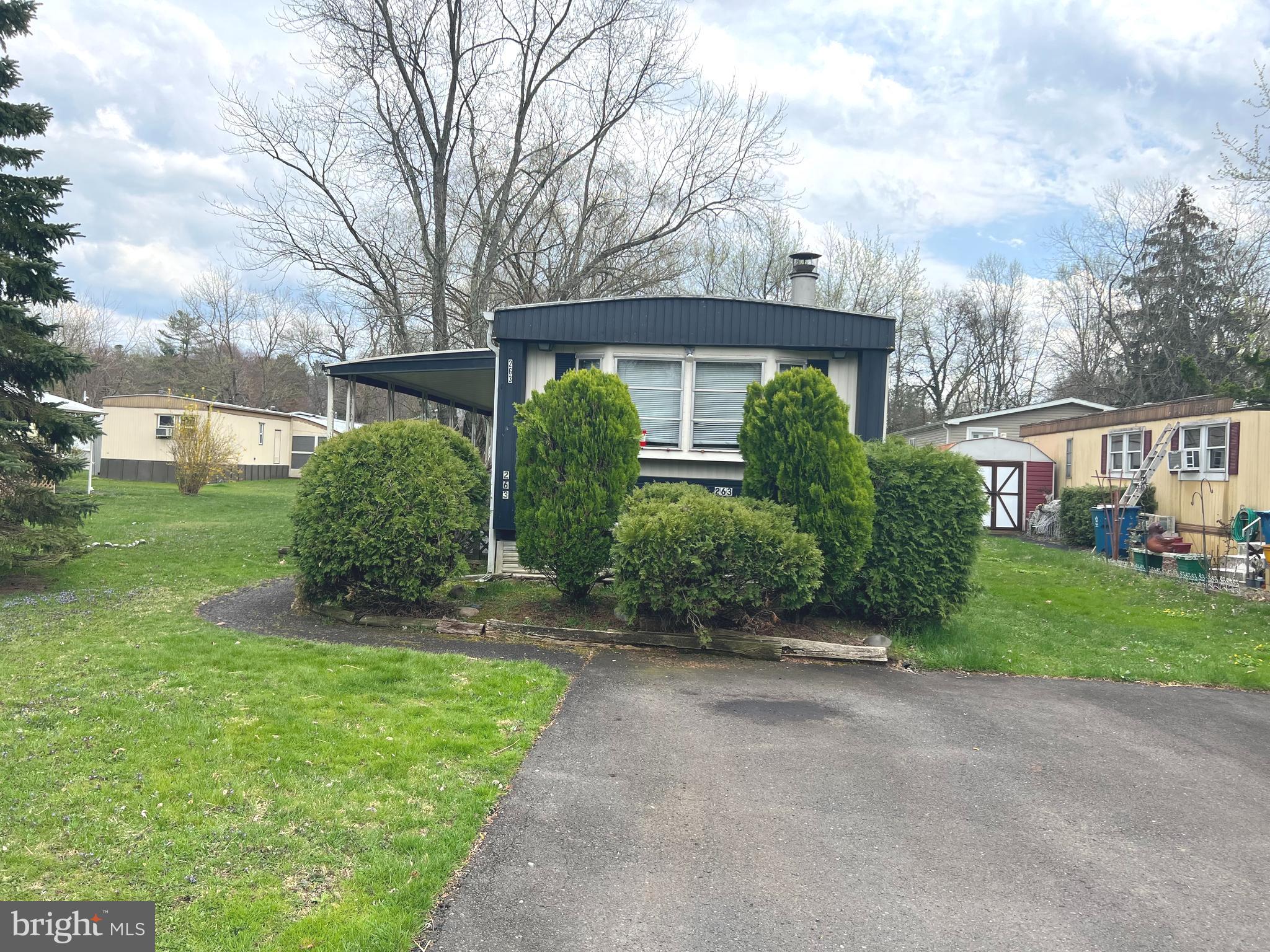 263 Hickory Drive Doylestown, PA 18901 - Photo 2 of 13 Driveway