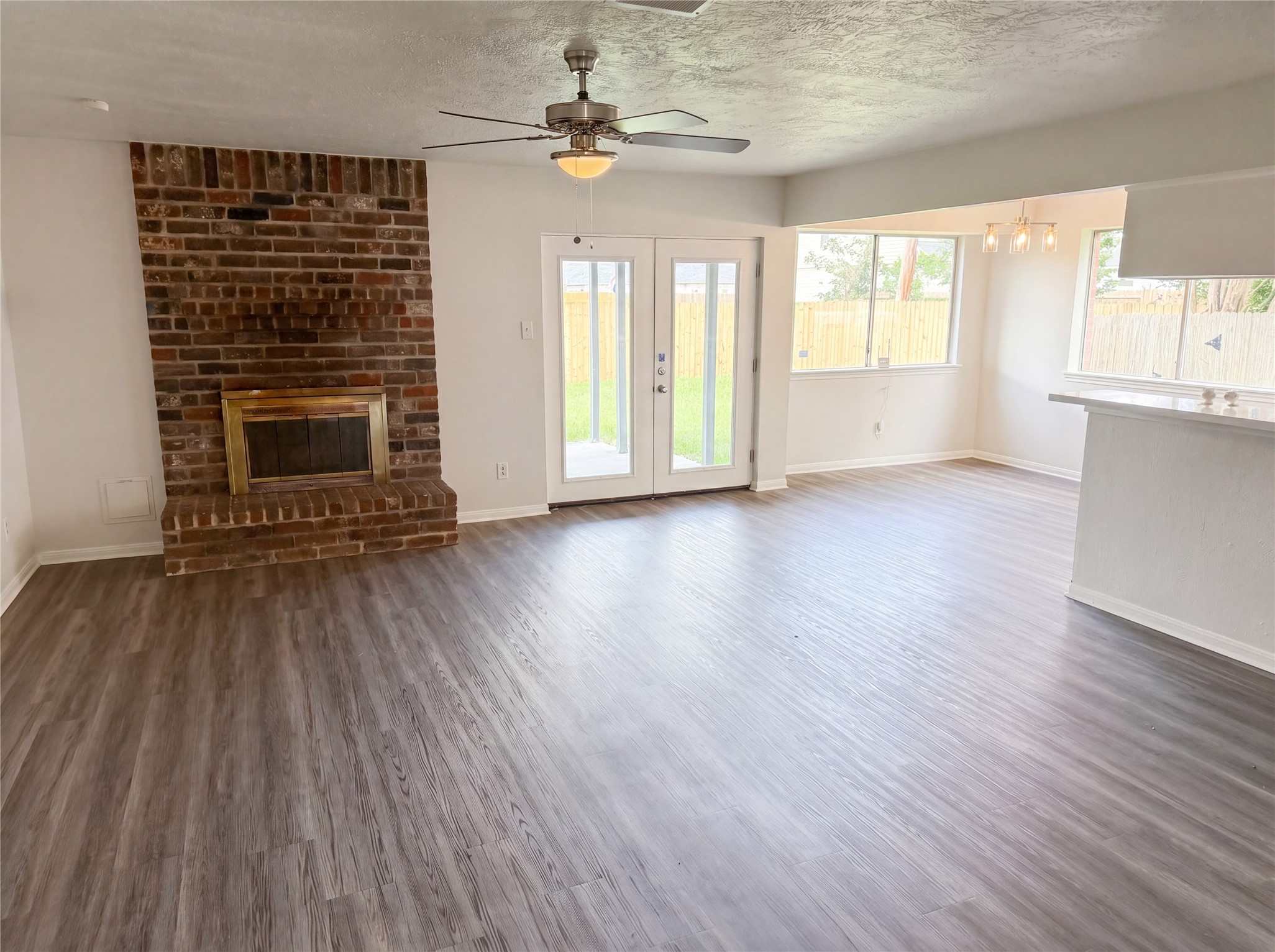 311 Fir Ridge Drive Houston, TX 77336 - Photo 3 of 21