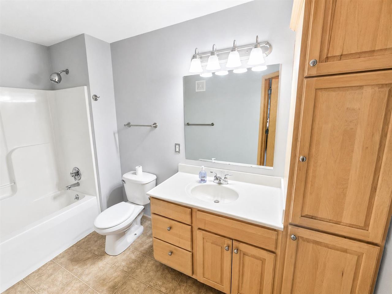 1092 Walnut Avenue, Unit 216 Riverside, IA 52327 - Photo 11 of 14 Gallery Image 11