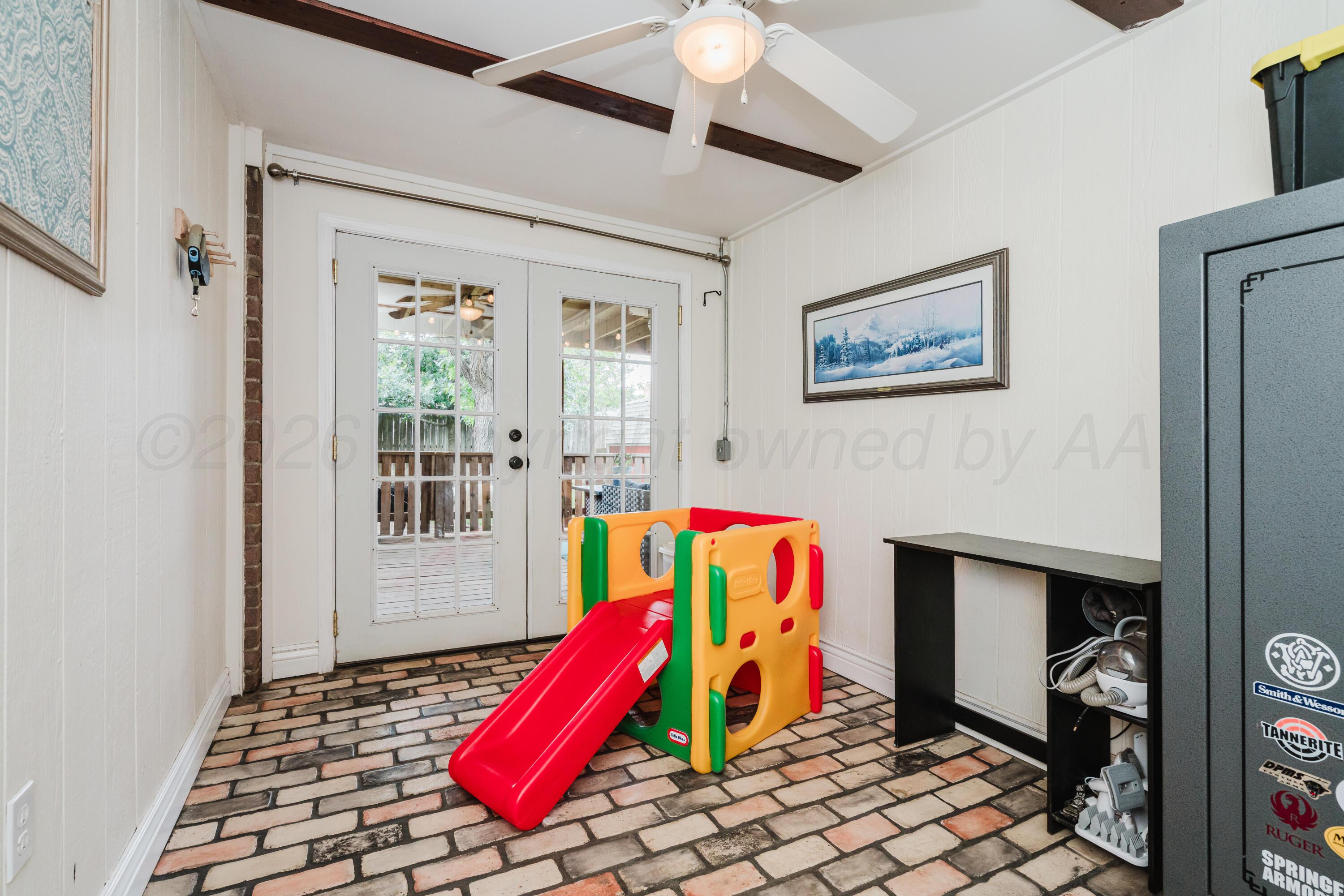 7302 Holyoke Trail Amarillo, TX 79121 - Photo 23 of 40 Sunroom