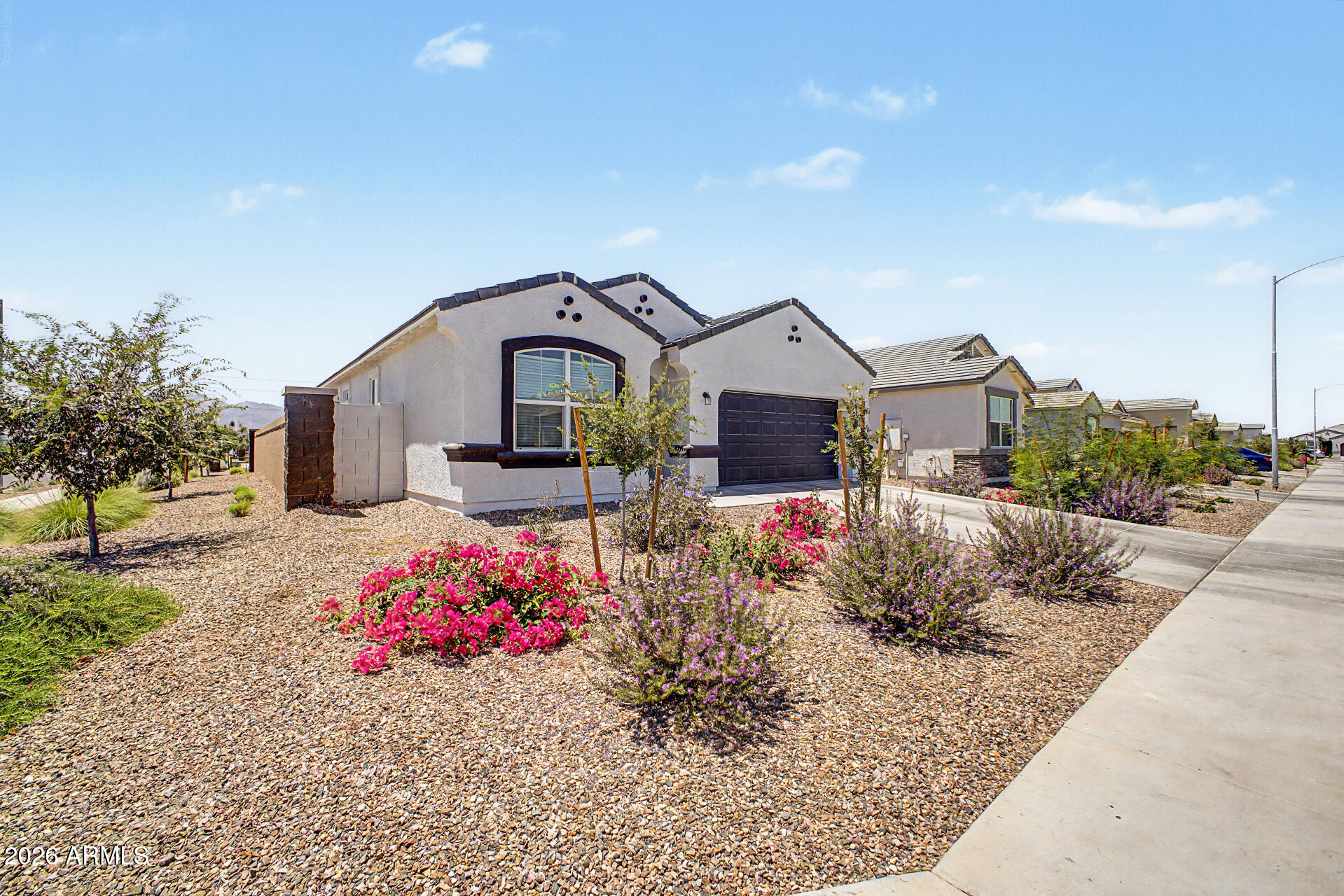 10611 West Bloch Road Tolleson, AZ 85353 - Photo 2 of 29