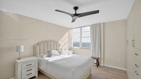 $475,000 | 6450 Collins Avenue, Unit 903, Miami Beach, FL 33141