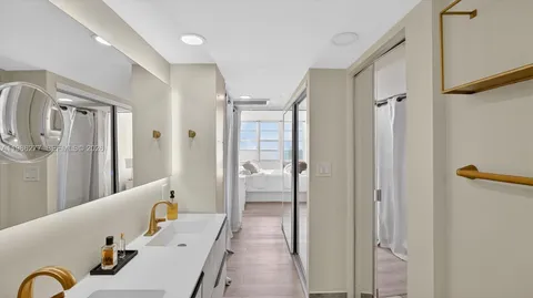 $475,000 | 6450 Collins Avenue, Unit 903, Miami Beach, FL 33141