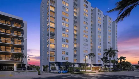 $475,000 | 6450 Collins Avenue, Unit 903, Miami Beach, FL 33141