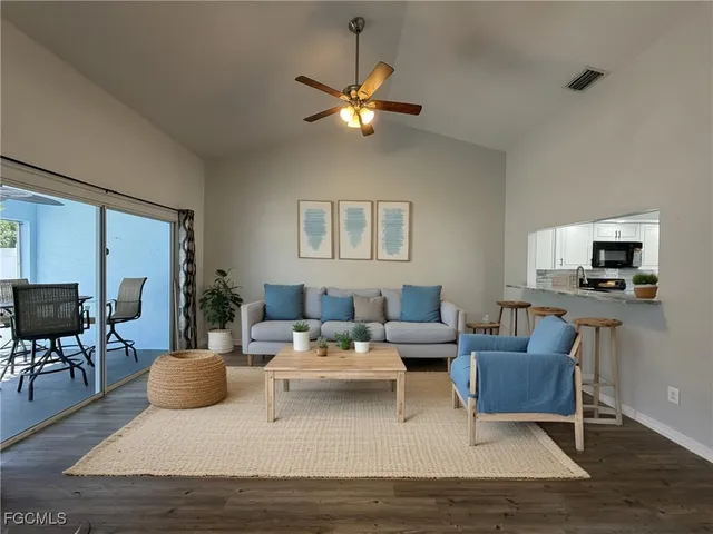 $1,595 | 1418 Cape Coral Parkway West, Cape Coral, FL 33914