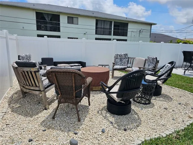 $1,595 | 1418 Cape Coral Parkway West, Cape Coral, FL 33914