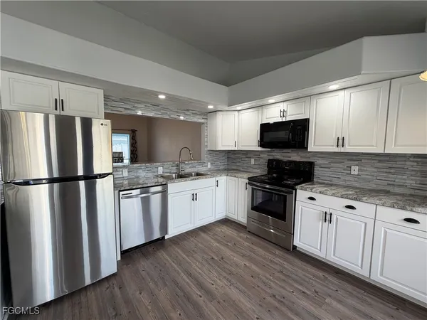 $1,495 | 1418 Cape Coral Parkway West, Cape Coral, FL 33914