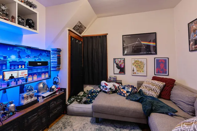 $270,000 | 1224 South 73rd Street, West Allis, WI 53214