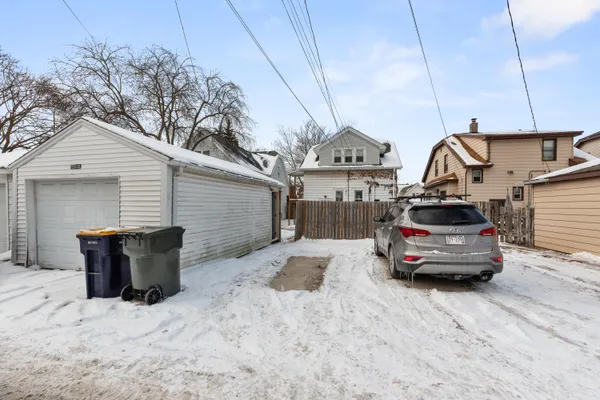 $264,900 | 1224 South 73rd Street, West Allis, WI 53214