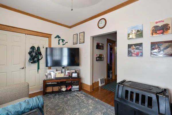 $264,900 | 1224 South 73rd Street, West Allis, WI 53214