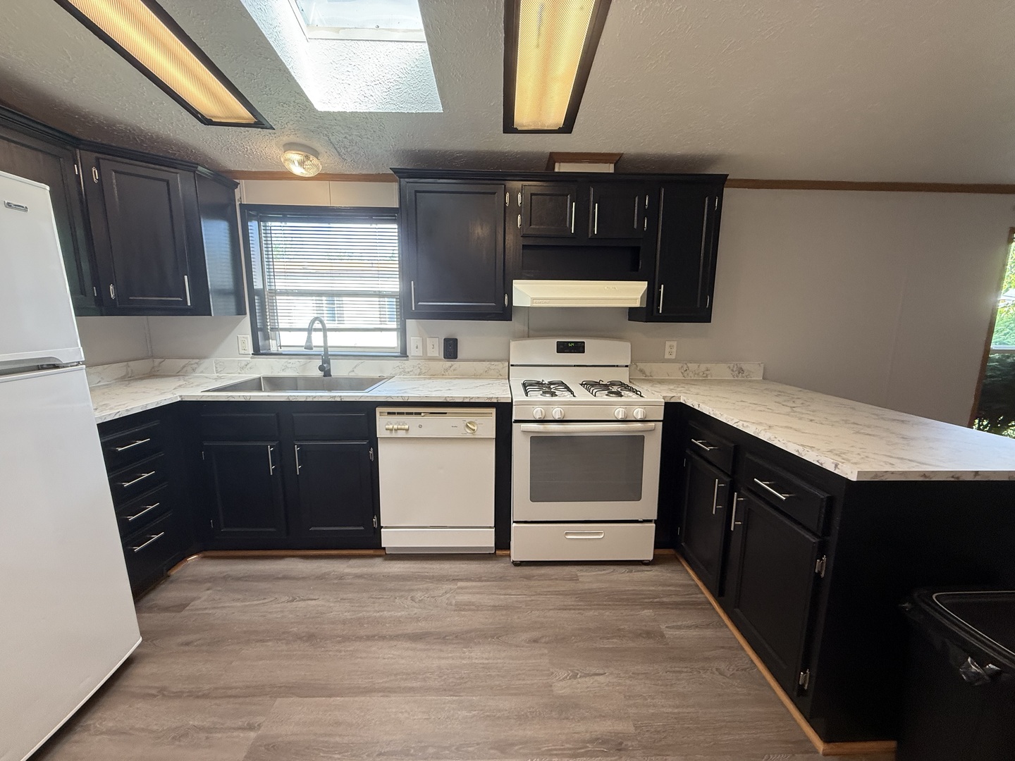 317 Pleasant Terrace Matteson, IL 60443 - Photo 2 of 20