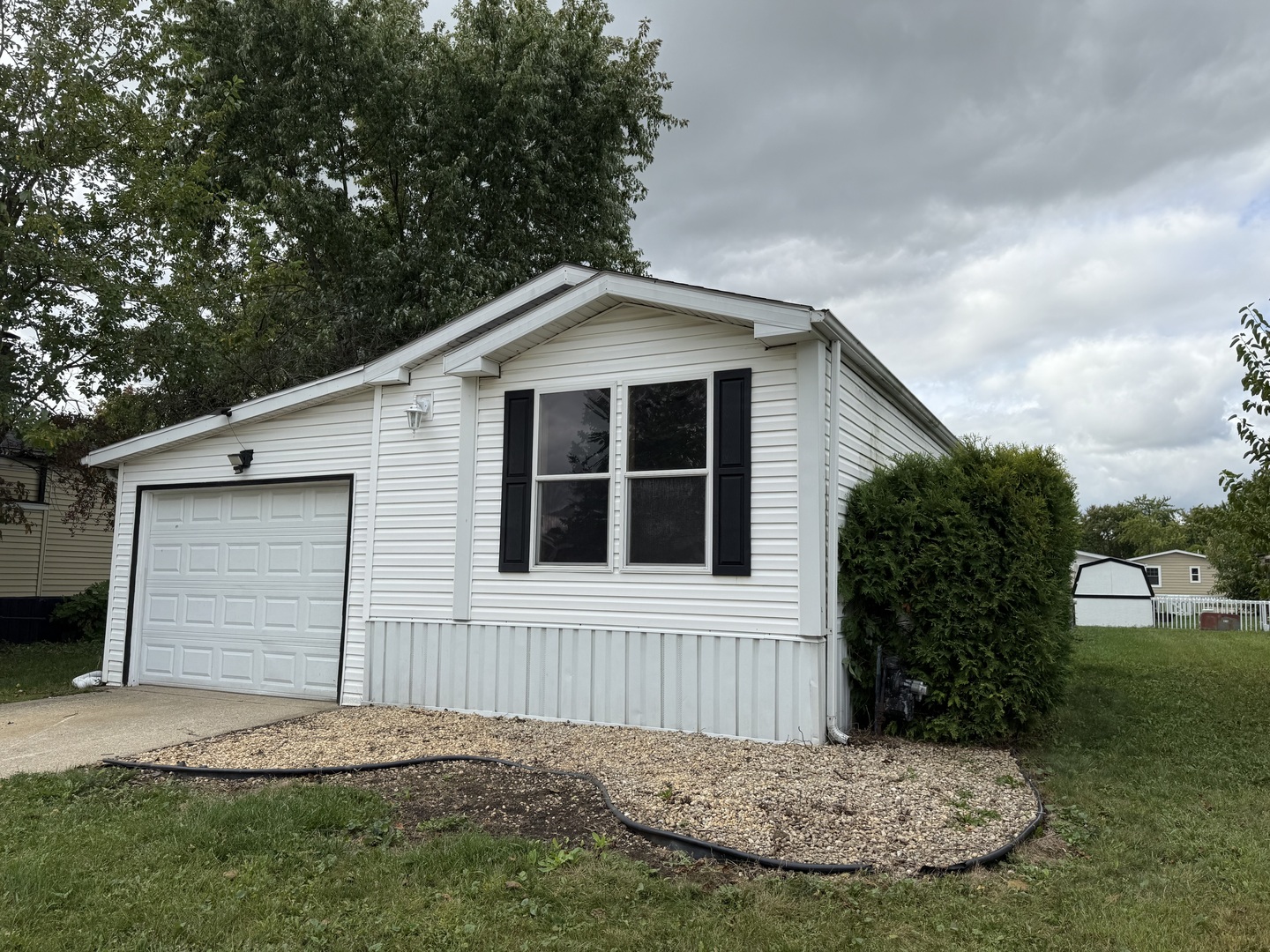 317 Pleasant Terrace Matteson, IL 60443 - Photo 22 of 23 a front view of a house with a yard