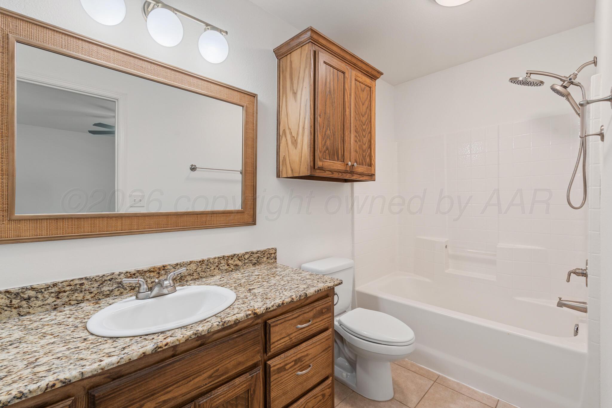 4522 Ida Louise Court Amarillo, TX 79110 - Photo 12 of 19 Primary Bath