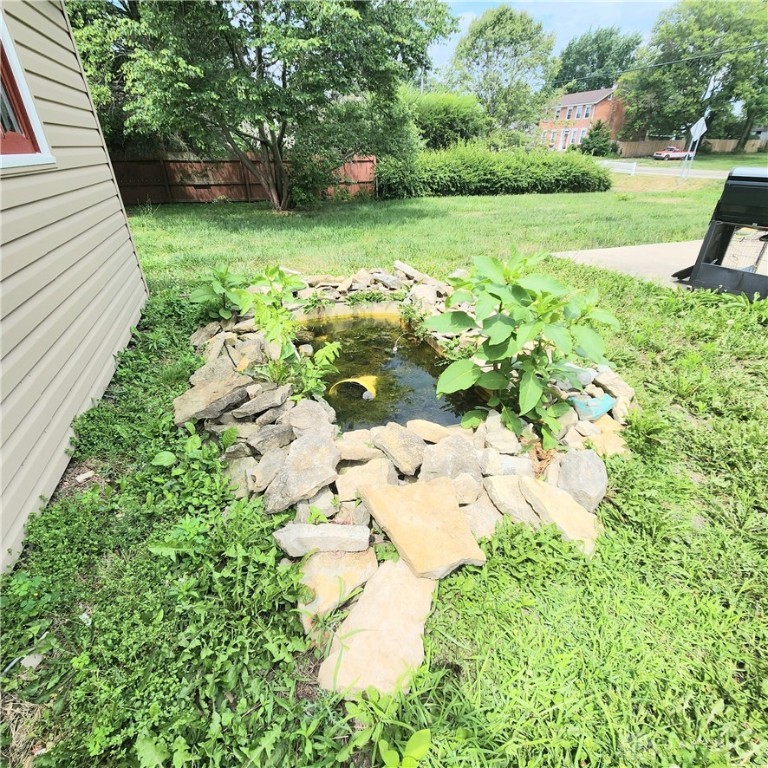 8540 South Mann Road Tipp City, OH 45371 - Photo 21 of 23 Pond