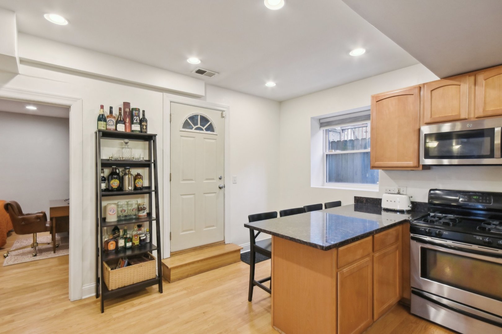 4442 North Hazel Street, Unit T Chicago, IL 60640 - Photo 11 of 30
