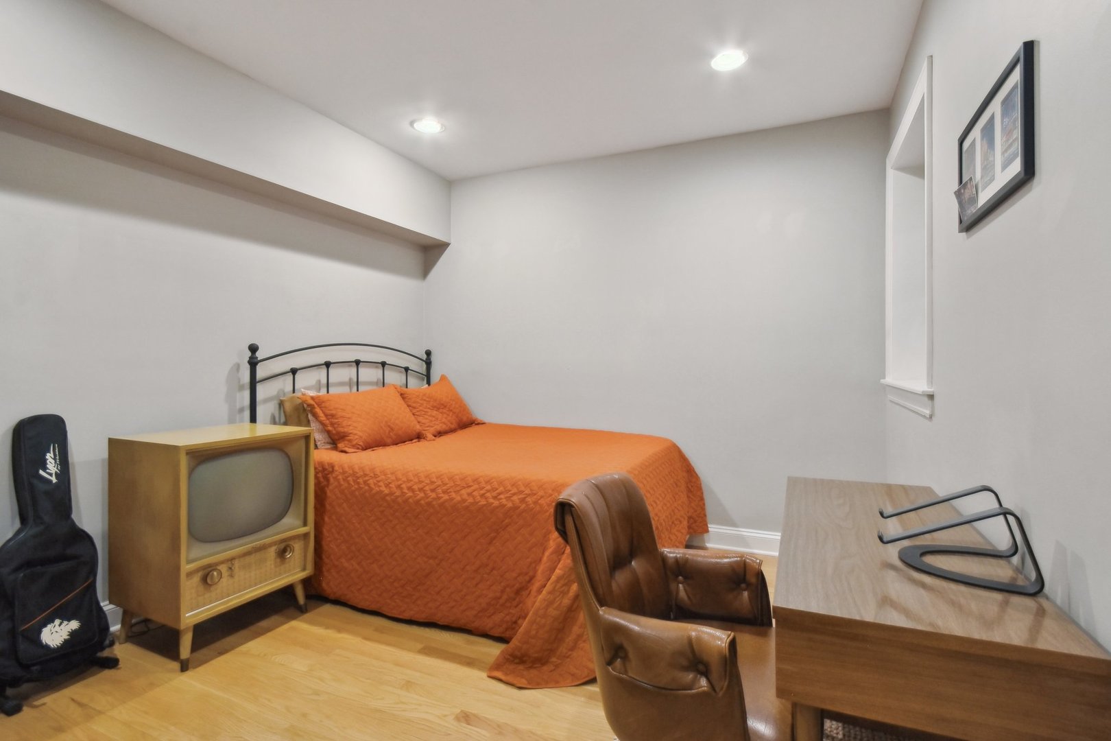 4442 North Hazel Street, Unit T Chicago, IL 60640 - Photo 15 of 30